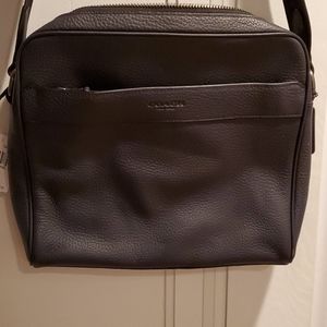NWOT Coach camera messenger bag
